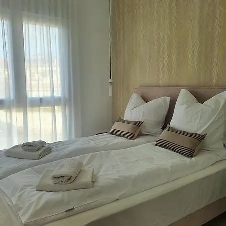 Apartment World Vera Quesada 2